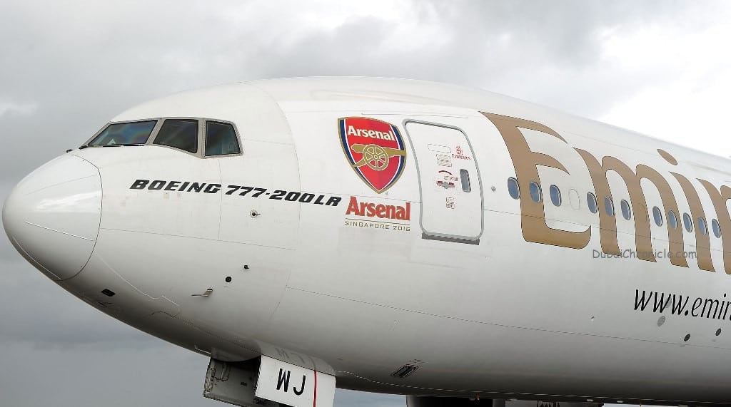 Emirates Unveils Arsenal Branded Plane